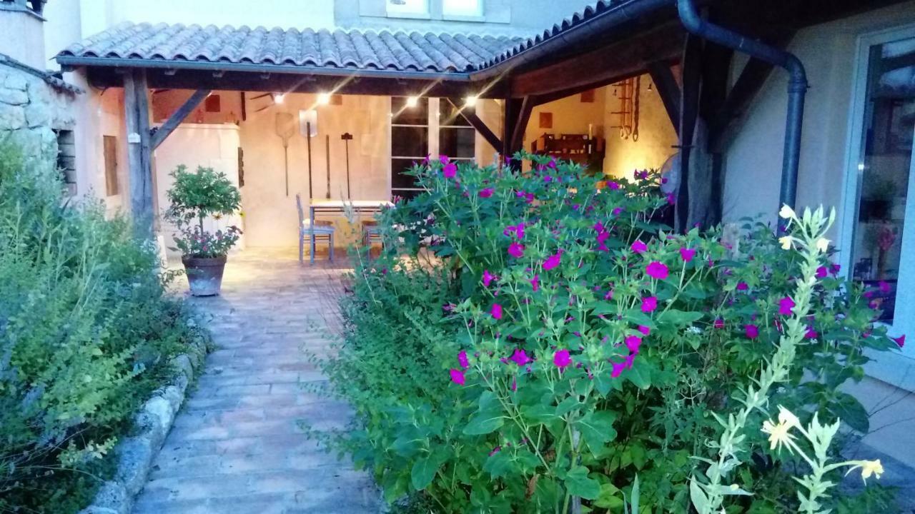 Chambres D'Hotes Le Bourdieu Soulignac Екстер'єр фото
